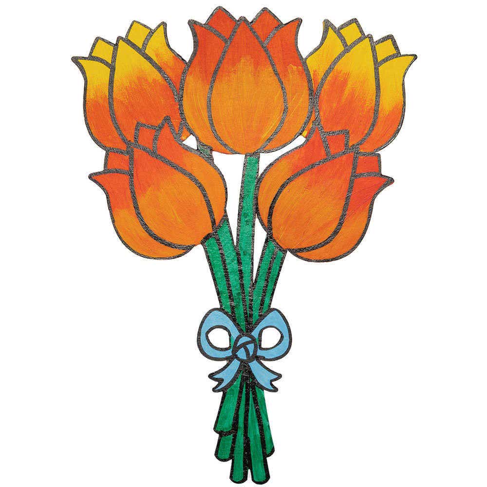 Bloemen Boeketten Van Hout: geschilderd houten boeket met zes oranje en gele tulpen, groene stelen en lichtblauwe strik